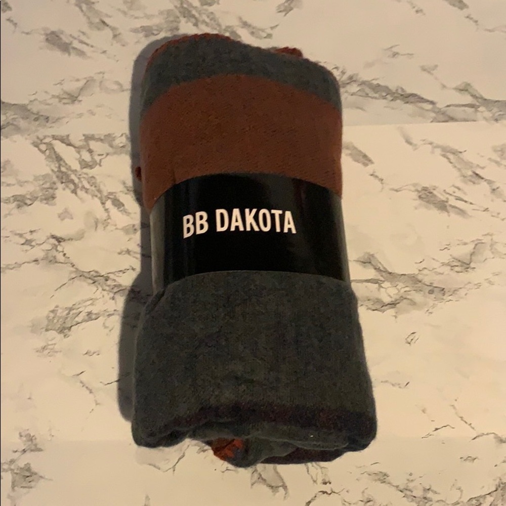 BB Dakota Poncho
